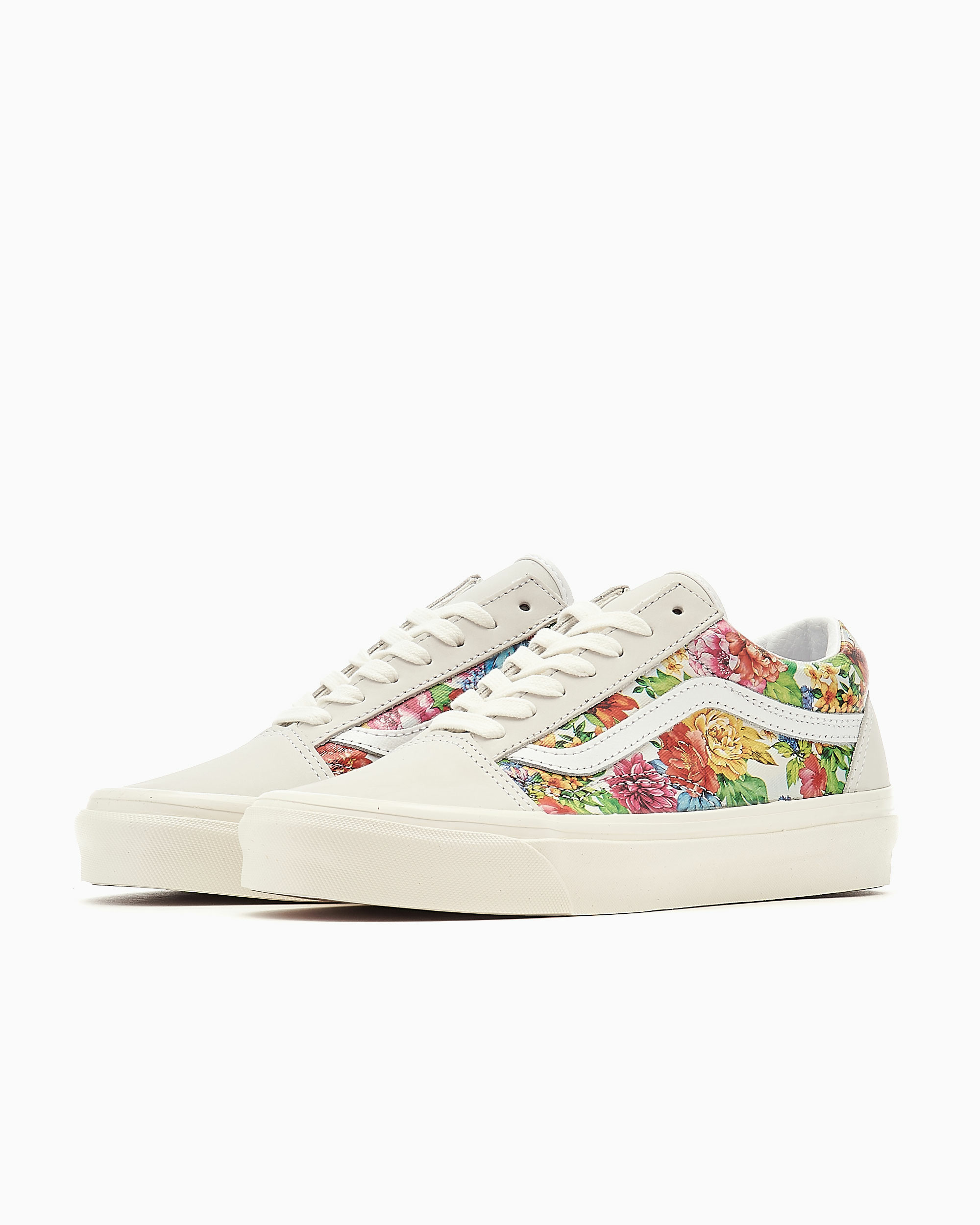 Tan vans outlet with flowers