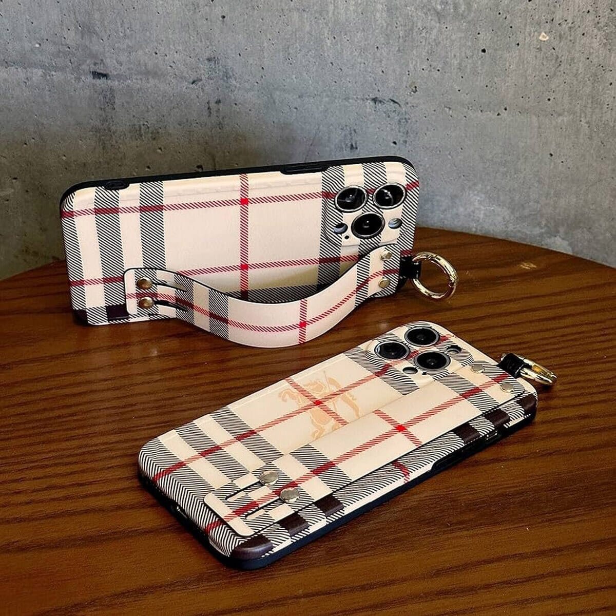 Burberry iphone case on sale zip