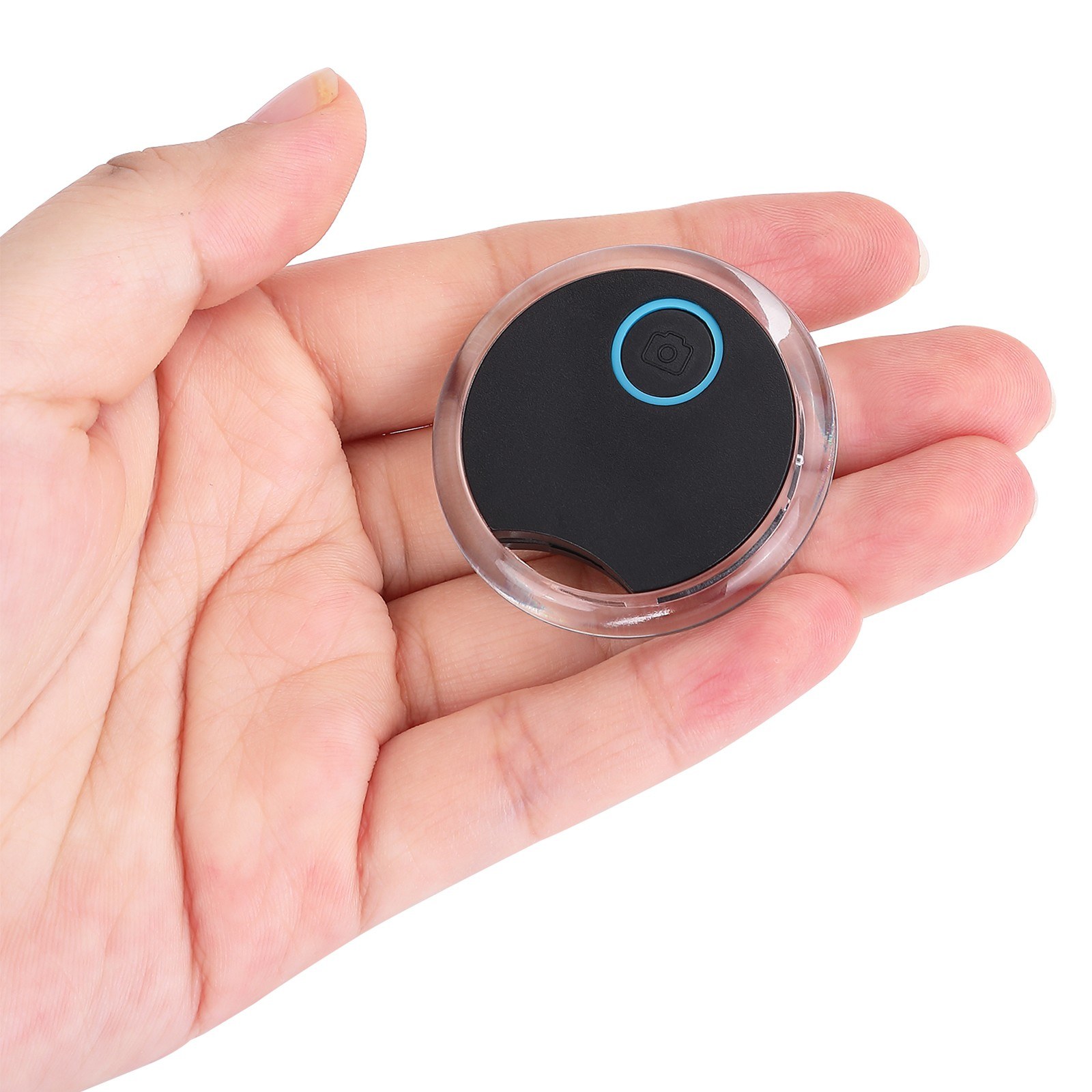 GPS tracker compatible with iOS/Android for pets/keys. 