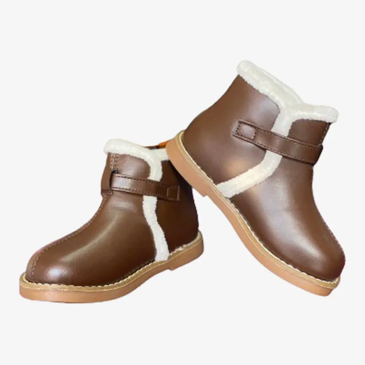 Cute boots outlet for baby girl