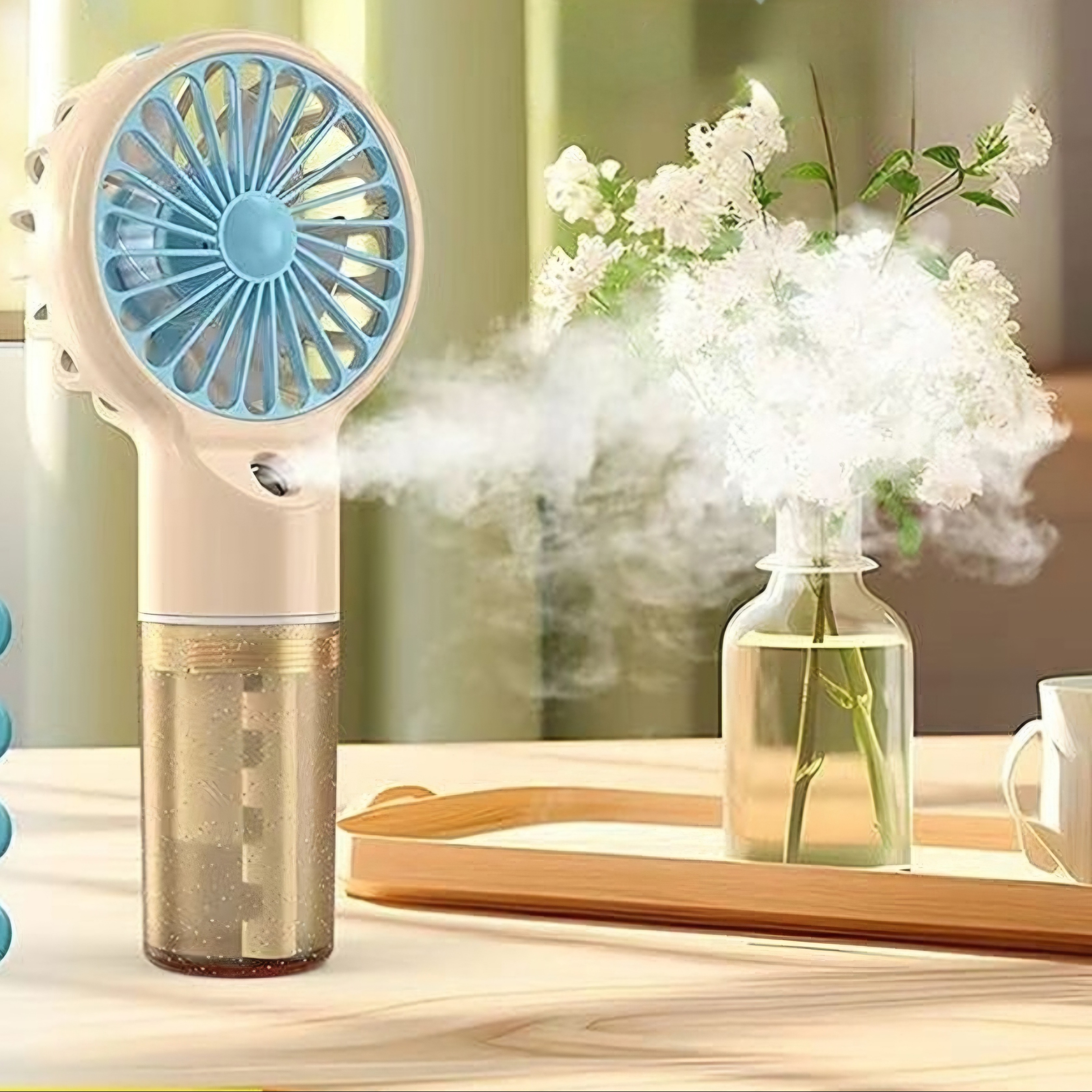mini hand fan with water