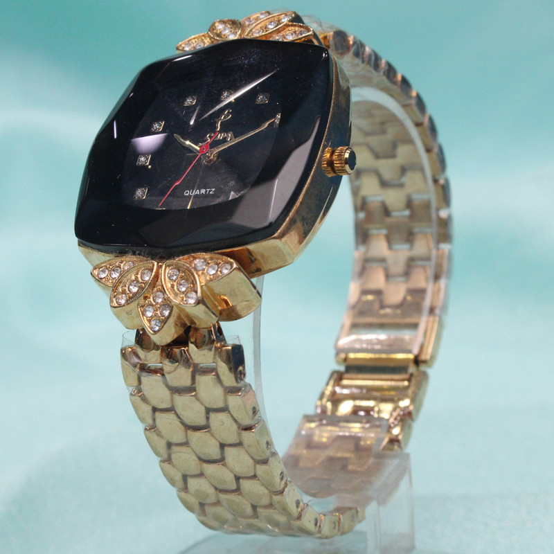 Quemex vip watch hot sale 18k gold plated