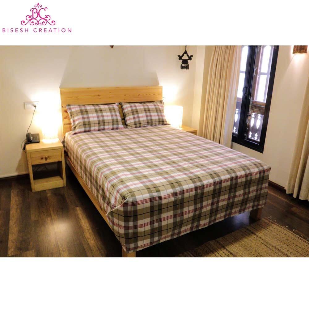 Bisesh Creation BD 10 Black/White Checkered Cotton Bed Sheet With 2 Pillow Cover-1875