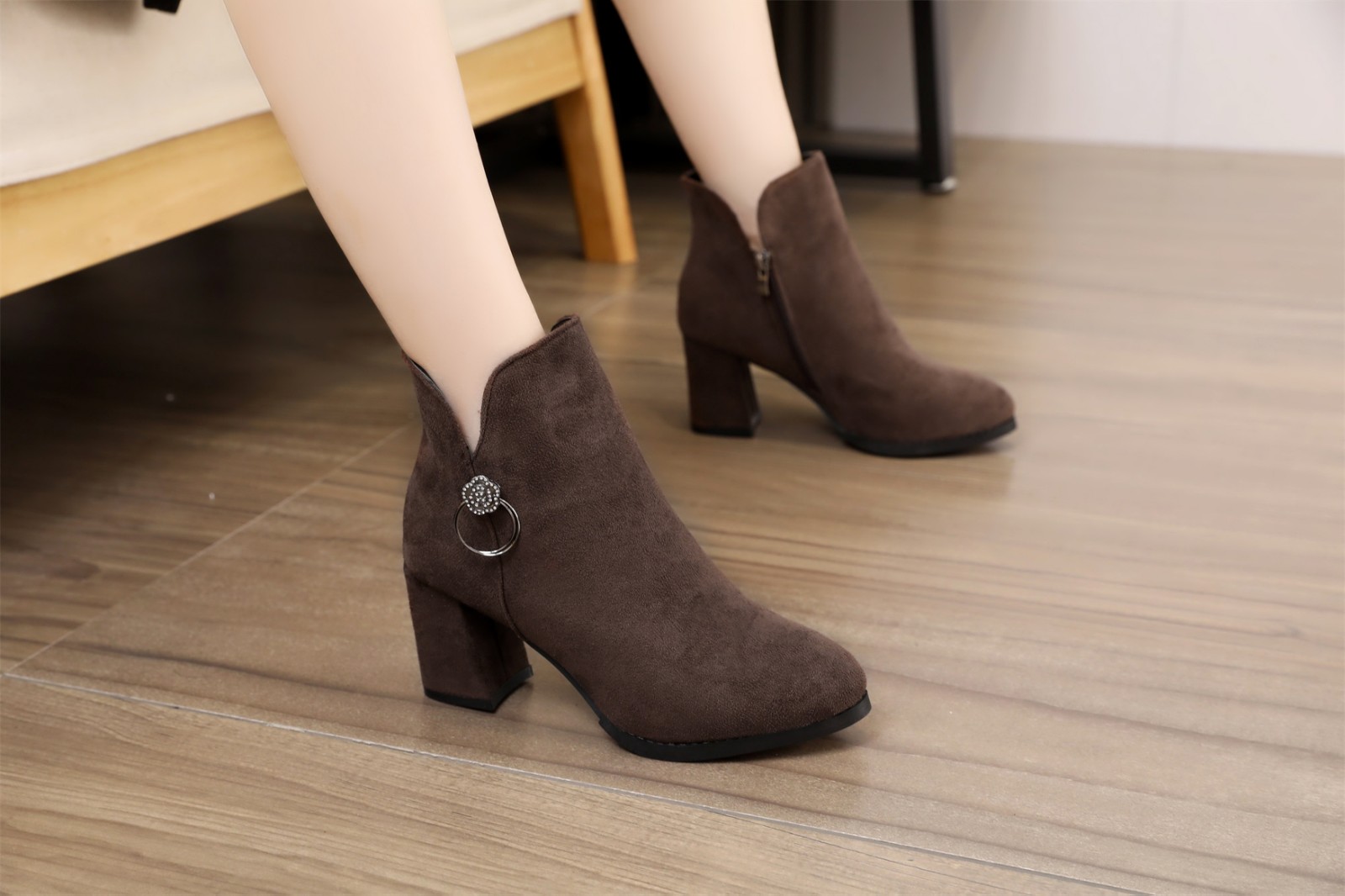 womens boots with block heel