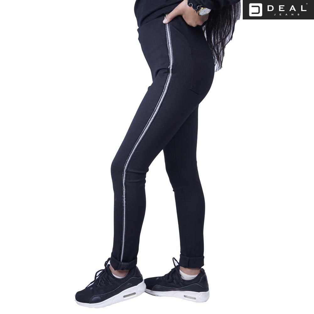 Deal Jeans Women Black Slim Fit Solid 