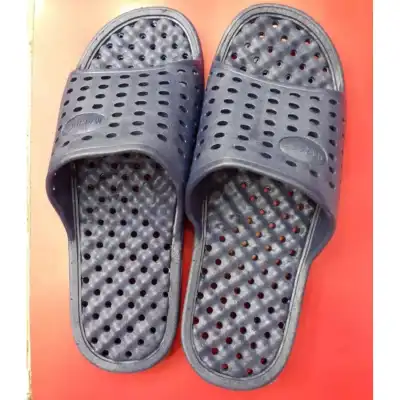 Rubber slippers hot sale with holes