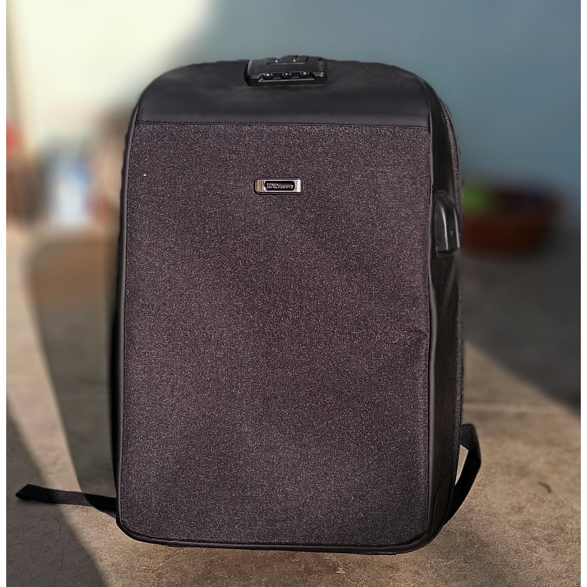 New Fashion Antitheft Laptop Backpack With Number Locking System