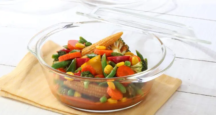 Microwave safe hotsell casserole dish