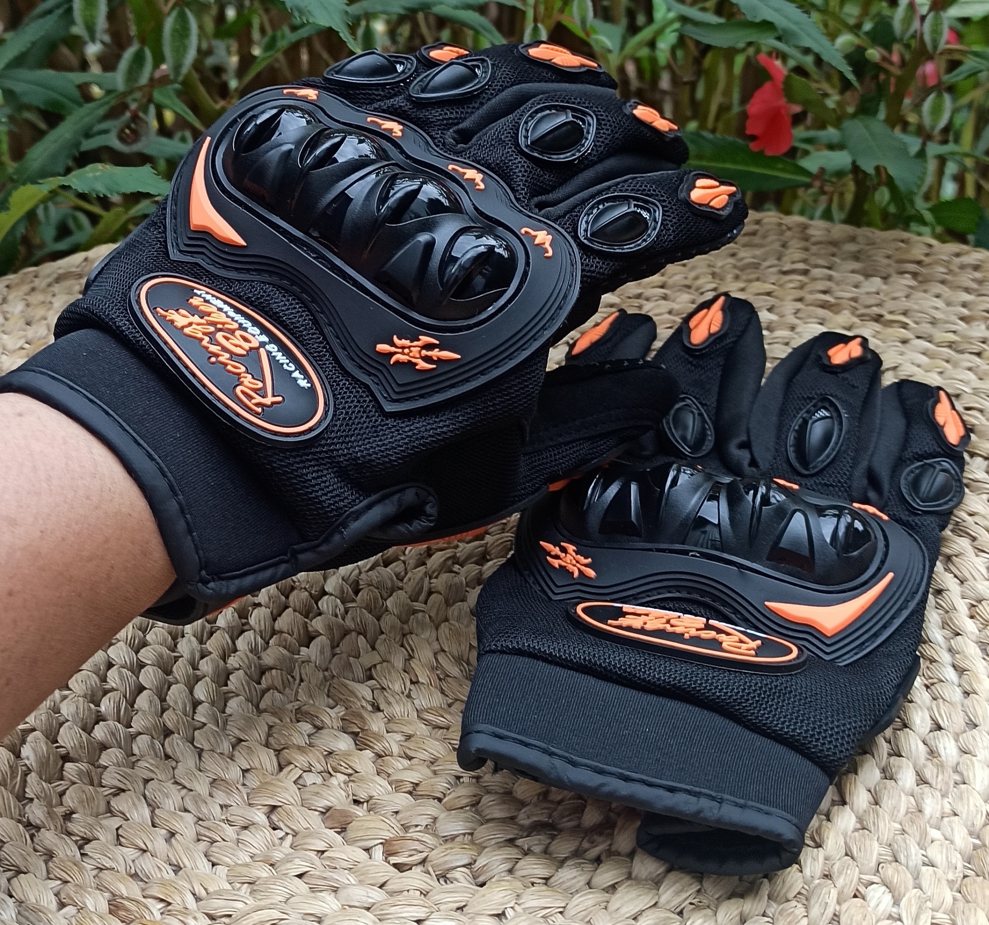 kathmandu bike gloves