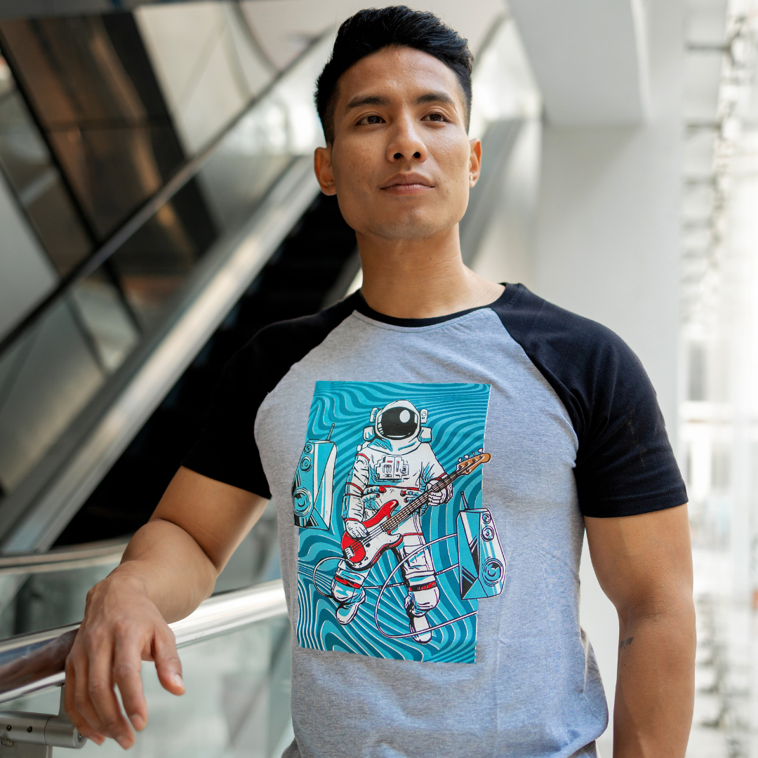 Clouds Space Guitar T-shirt (Black\\Grey 