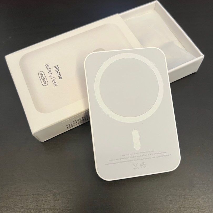 MagSafe Battery Pack Wireless Power Bank Compatible withIphone 12, 12