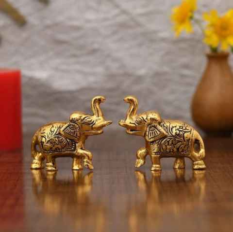 Handicrafts Set of Two Piece Metal Sculptures Elephant Pair for Showpiece and Decoration | Elephant Statue Pair in Golden Finish Having Attractive Look Decorative Showpiece - 6.25 cm  (Brass, Gold)