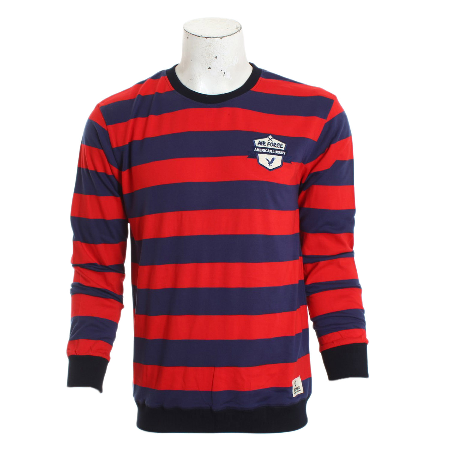 men lining t shirt