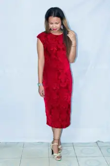 red velvet bodycon dress