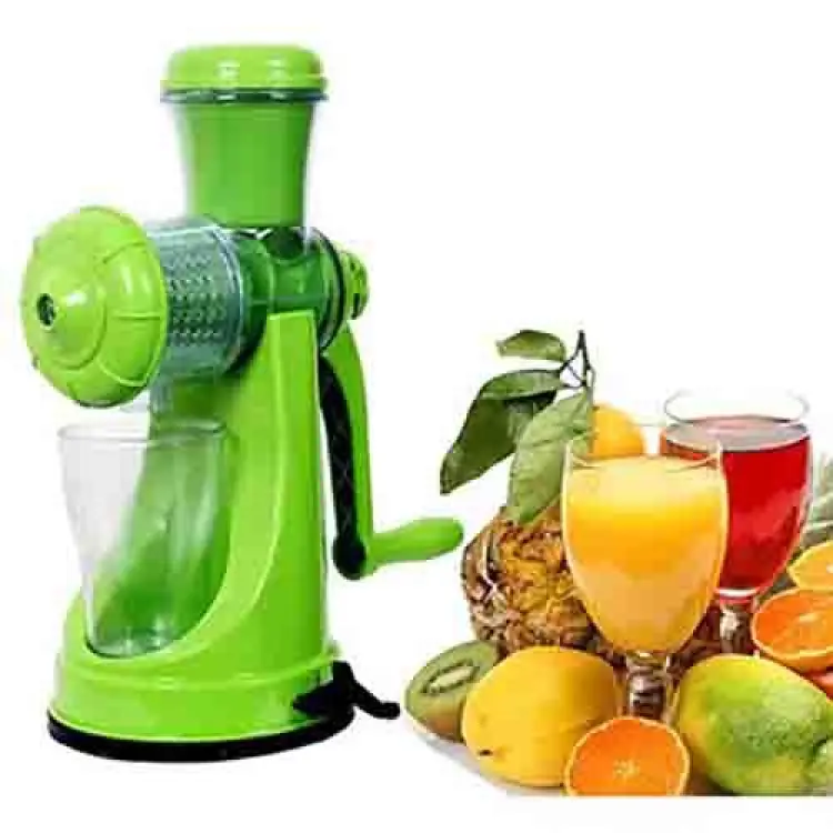 Manual fruit and outlet vegetable juicer