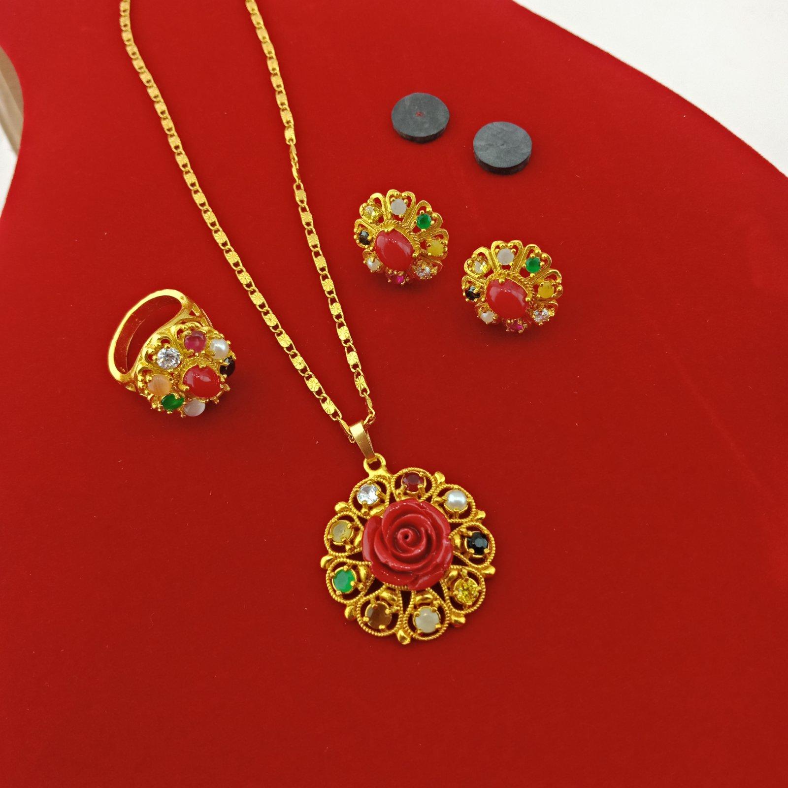 Navratna set in on sale gold